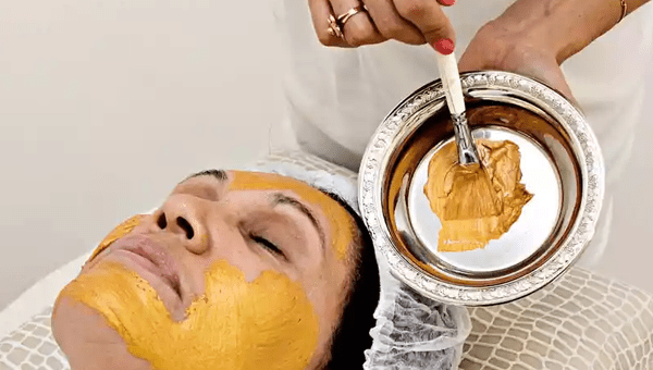 Confira algumas novidades que ajudam a manter a pele do rosto enrijecida