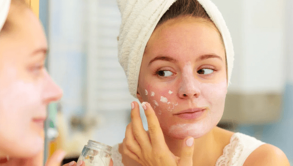 Skincare sem ácidos: 4 formas de continuar renovando a pele