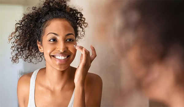 Pele luminosa no Oscar 2026 chama atenção; veja segredos das famosas